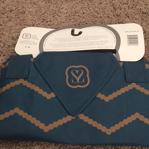 Social Petite Tote - Picture 3 of 3